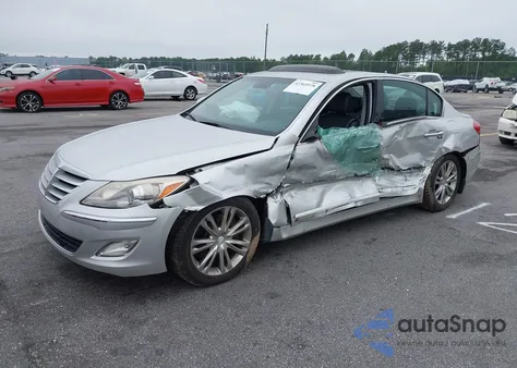 2013 Hyundai Genesis 3.8 z USA, uszkodzony, nr VIN KMHGC4DD9DU212934